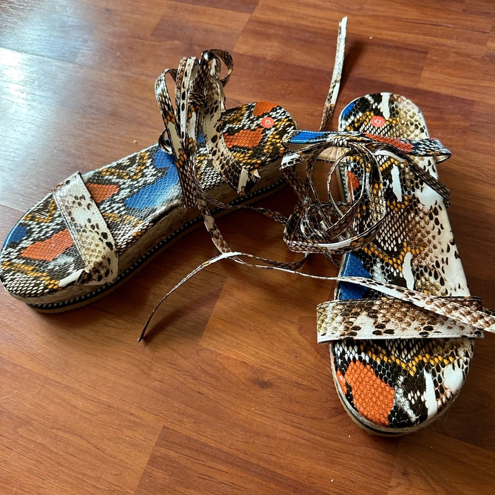 Woman’s Sandals